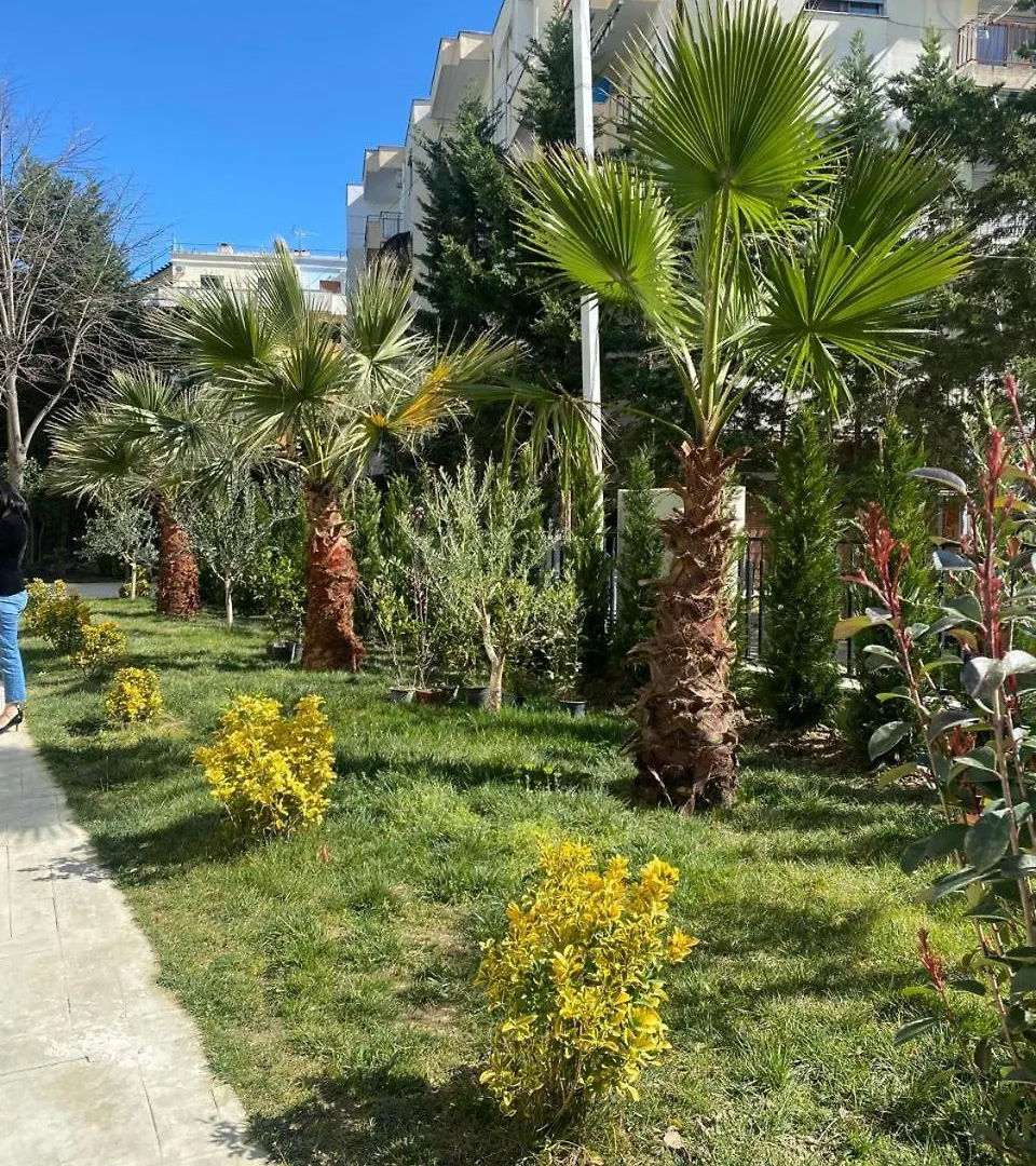 Hira Apartment Golem  Albanië